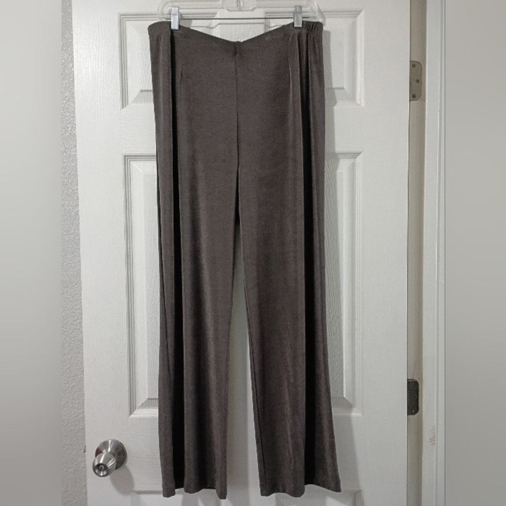 Chico's Travelers Charcoal Gray Slinky Wide Leg Pull-on Pants Size LP - Picture 2 of 7